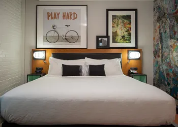 Hotel Indigo Madison Downtown by IHG hotel thumbnail 6