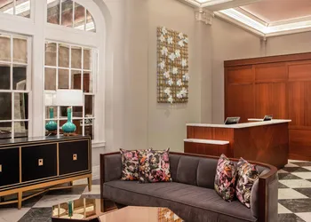 The Virginian Lynchburg Curio Collection hotel thumbnail 6