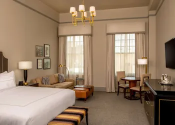 The Virginian Lynchburg Curio Collection hotel thumbnail 7