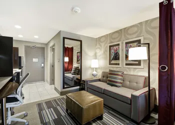 Home2 Suites by Hilton KCI Airport hotel thumbnail 7
