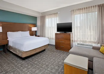 Staybridge Suites Auburn Hills by IHG hotel thumbnail 4
