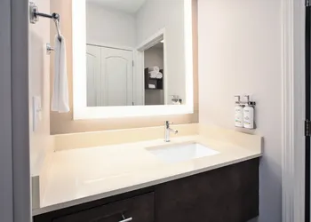 Staybridge Suites Auburn Hills by IHG hotel thumbnail 8