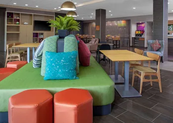 Home2 Suites by Hilton Lake Charles, LA hotel thumbnail 3