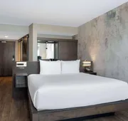 Wyndham Westfield hotel detail image 7