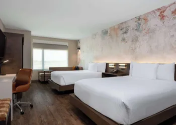 Wyndham Westfield hotel thumbnail 8