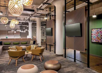 Element by Marriott Moline hotel thumbnail 3