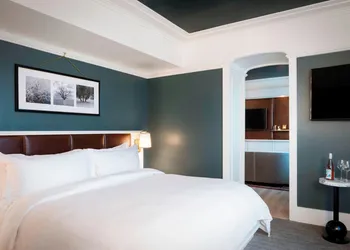 Perry Lane Hotel, A Luxury Collection Hotel, Savannah hotel thumbnail 7