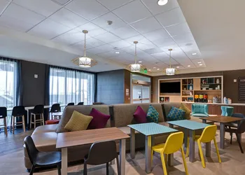 Home2 Suites by Hilton Palmdale, CA hotel thumbnail 2