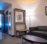 Holiday Inn & Suites Savannah Airport - Pooler by IHG hotel detail image 3
