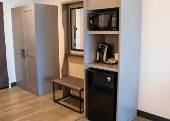 Holiday Inn & Suites Savannah Airport - Pooler by IHG hotel thumbnail 8