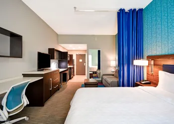 Home2 Suites by Hilton Pensacola I-10 at North Davis Hwy hotel thumbnail 8