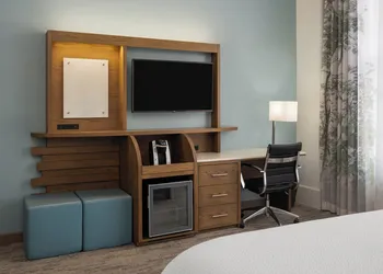 EVEN Hotel Pittsburgh Downtown by IHG hotel thumbnail 4