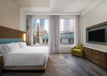 EVEN Hotel Pittsburgh Downtown by IHG hotel thumbnail 5