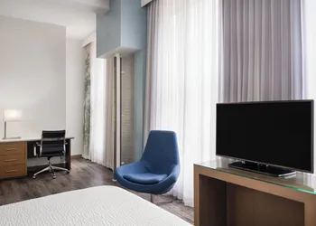 EVEN Hotel Pittsburgh Downtown by IHG hotel thumbnail 8
