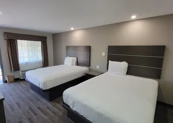 Travelodge by Wyndham Buena Park hotel thumbnail 4