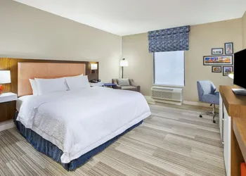 Hampton Inn & Suites Oakwood Village-Cleveland hotel thumbnail 8