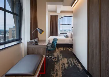 Aloft by Marriott Philadelphia Downtown hotel thumbnail 8