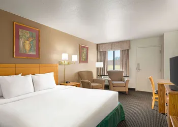 Travelodge by Wyndham Wellington KS hotel thumbnail 5