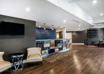 enVision Hotel Boston Everett hotel thumbnail 3