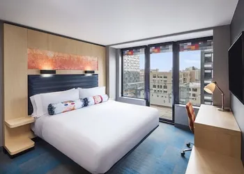 Aloft by Marriott Long Island City-Manhattan View hotel thumbnail 8