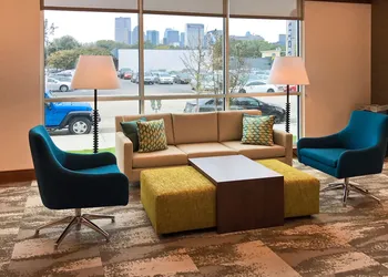 Home2 Suites by Hilton Dallas Downtown at Baylor Scott & White hotel thumbnail 2