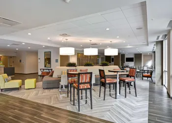 Home2 Suites by Hilton Dallas Downtown at Baylor Scott & White hotel thumbnail 4