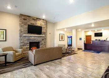 Cobblestone Hotel & Suites - Paxton hotel thumbnail 3