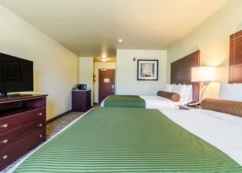 Cobblestone Hotel & Suites - Paxton hotel thumbnail 6