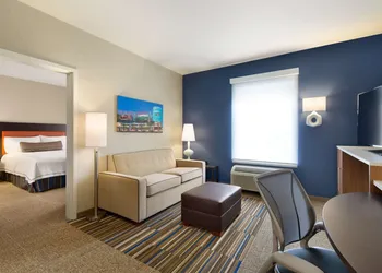 Home2 Suites by Hilton Glendale - Westgate hotel thumbnail 6
