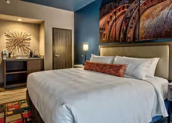 Hotel Indigo Pittsburgh University-Oakland by IHG hotel thumbnail 5