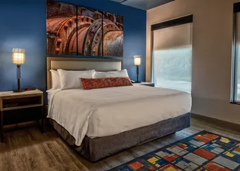 Hotel Indigo Pittsburgh University-Oakland by IHG hotel thumbnail 7