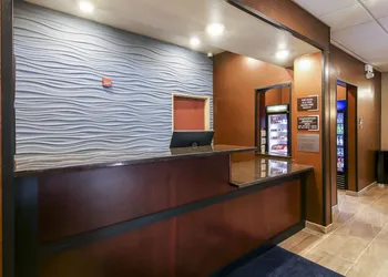Cobblestone Inn & Suites at UW Stout Downtown Menomonie hotel thumbnail 3