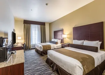 Cobblestone Inn & Suites at UW Stout Downtown Menomonie hotel thumbnail 6