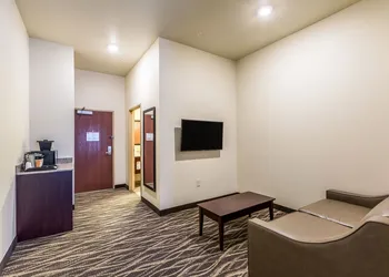 Cobblestone Inn & Suites at UW Stout Downtown Menomonie hotel thumbnail 7