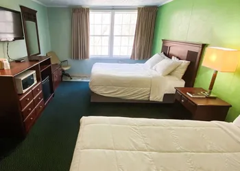 Knights Inn Lake City hotel thumbnail 3