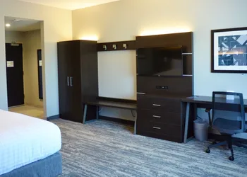 Holiday Inn Express & Suites Jacksonville W - I295 and I10 by IHG hotel thumbnail 5