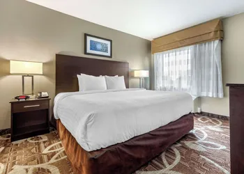 MainStay Suites Lincoln University Area hotel thumbnail 7