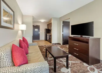 MainStay Suites Lincoln University Area hotel thumbnail 8
