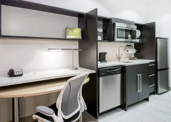 Home2 Suites by Hilton Austin Airport hotel thumbnail 6