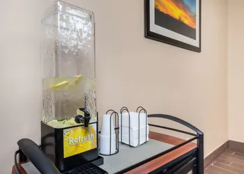 Comfort Inn Tonopah hotel thumbnail 4