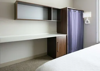 Home2 Suites by Hilton Menomonee Falls Milwaukee hotel thumbnail 7