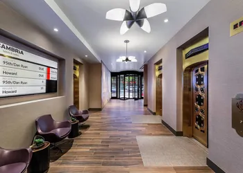 Cambria Hotel Chicago Loop - Theatre District hotel thumbnail 4
