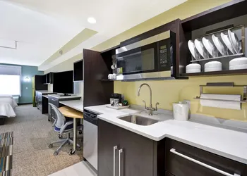 Home2 Suites By Hilton Maumee Toledo hotel thumbnail 6