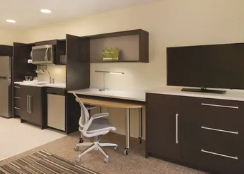 Home2 Suites Iowa City Coralville hotel thumbnail 8