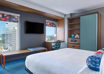 Aloft by Marriott Austin Downtown hotel thumbnail 8