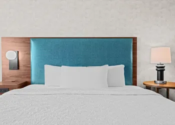 Home2 Suites by Hilton Pigeon Forge hotel thumbnail 6