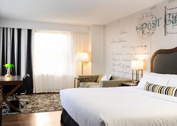 Hotel Indigo Kansas City Downtown by IHG hotel thumbnail 5