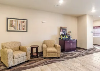 Cobblestone Hotel & Suites - Gering/Scottsbluff hotel thumbnail 3