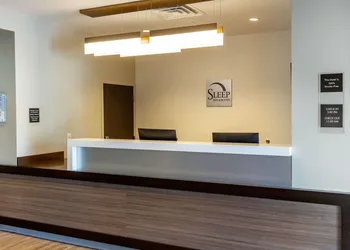 Sleep Inn & Suites Tampa South hotel thumbnail 2