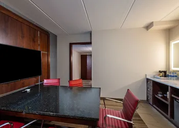 Four Points by Sheraton Atlanta Airport West hotel thumbnail 7